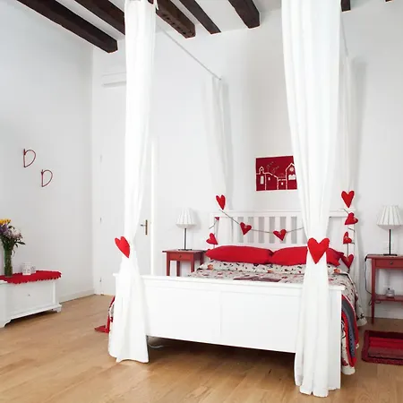 Aria E Luce A Гостевой дом 4*
